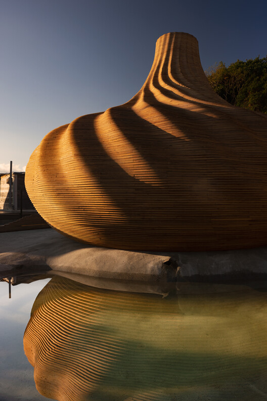 sauna scultura in legno di Kengo Kuma