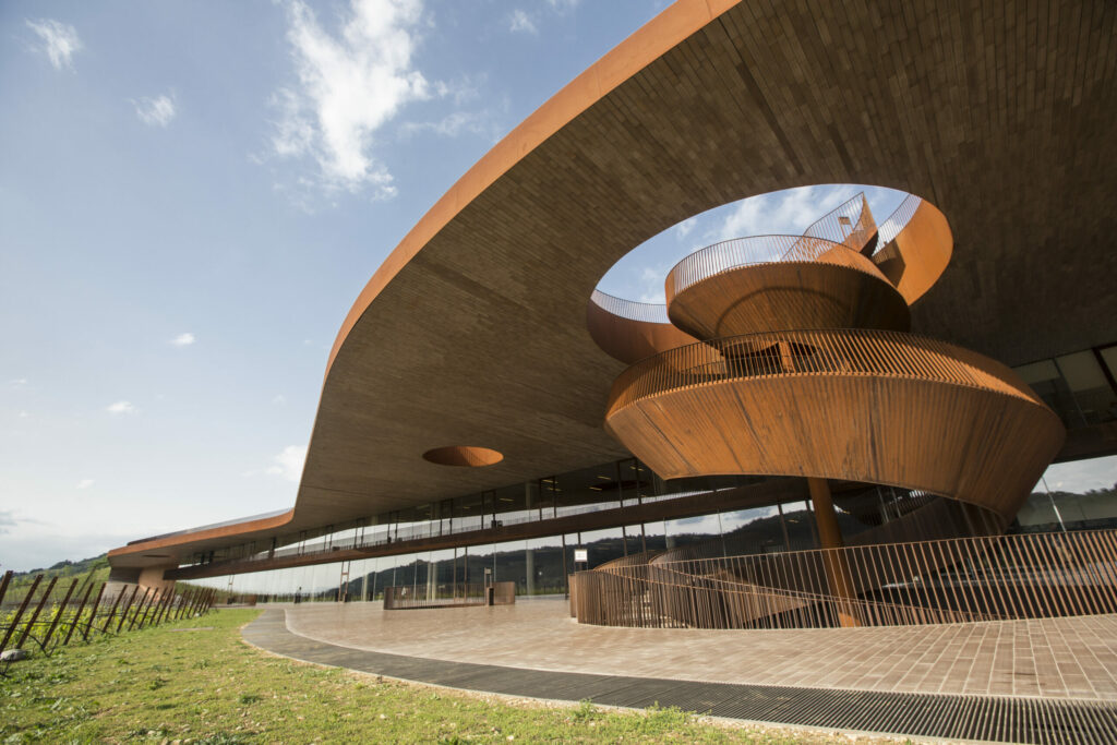 Cantina Antinori A San Casciano Progettata Da Marco Casamonti