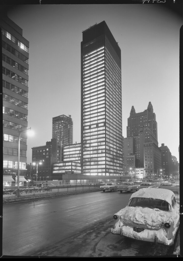 Seagram Building Mies van der rohe
