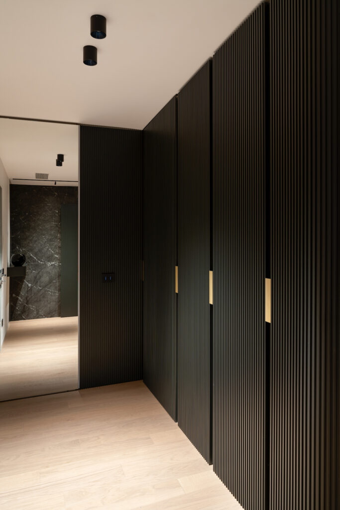 parquet rovere scuro appartamento vesce