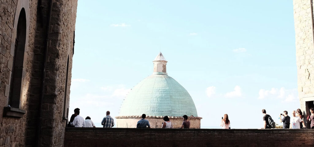 Cortona On The Move