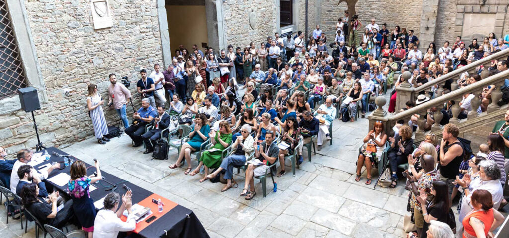 Cortona On The Move