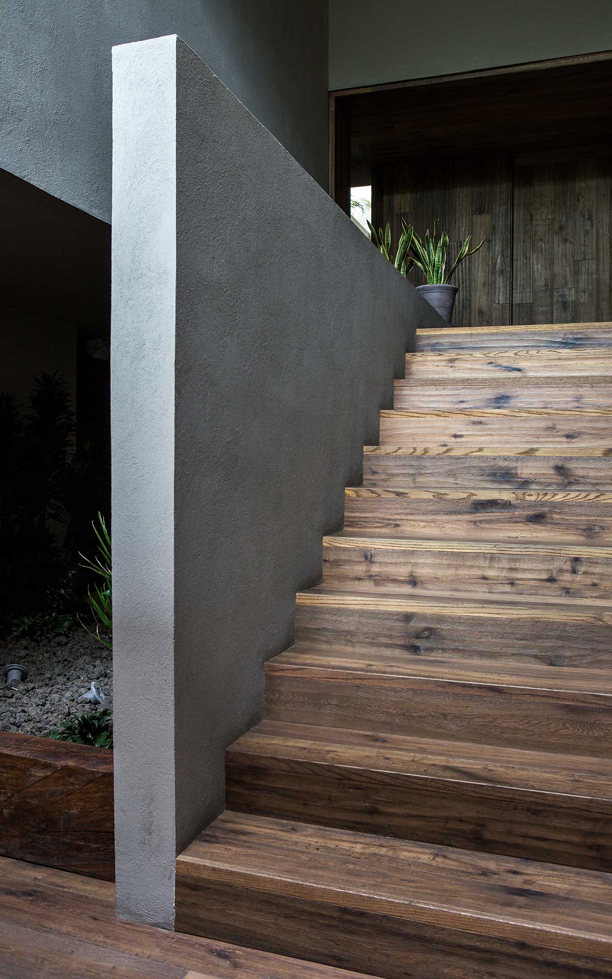 wood stairs 