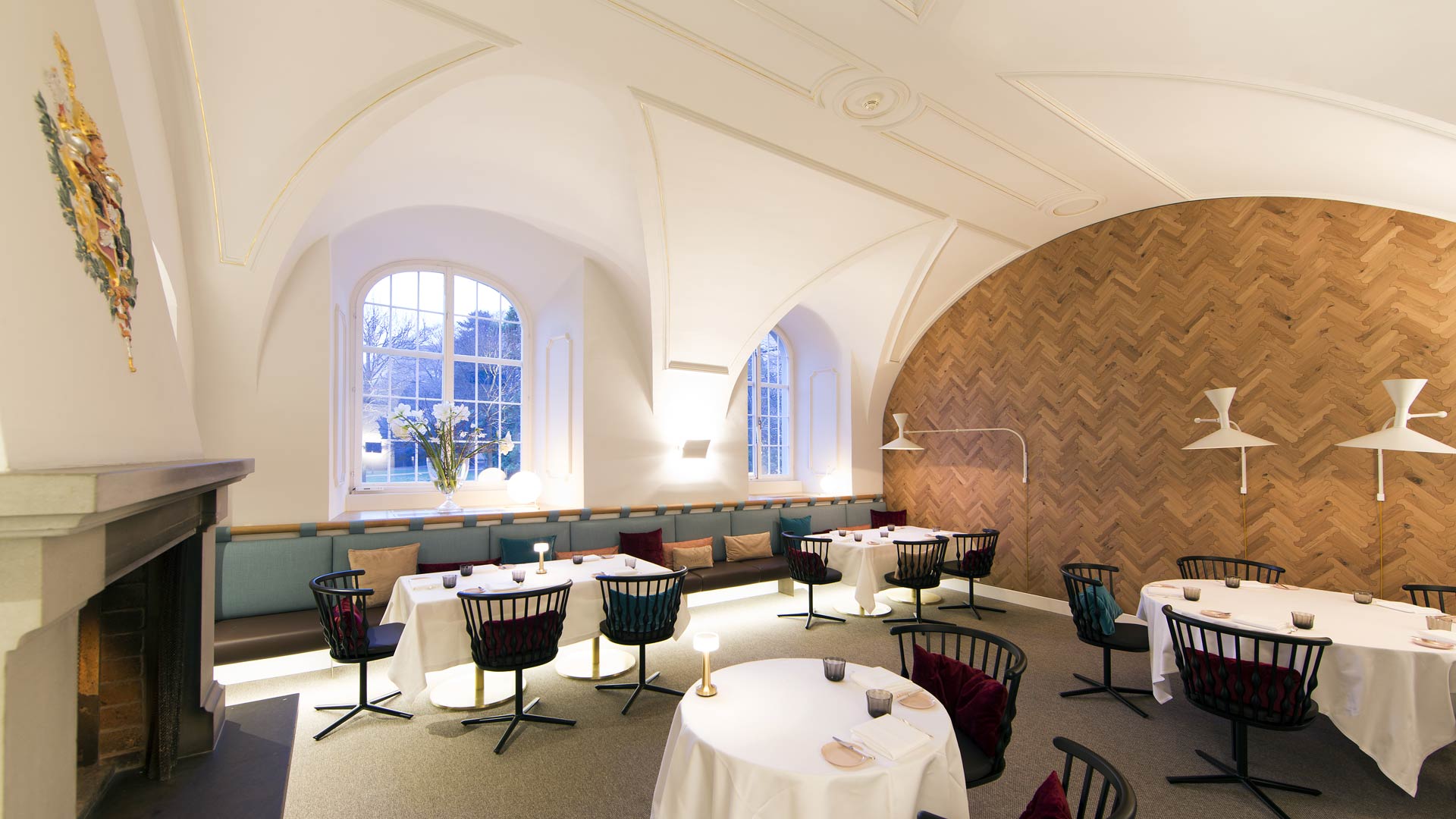 Igniv Restaurant Biscuit Parquet Hospitality C 1920×1080 biscuit 3 | 55 | Oak Civita 1695 | Restaurant Igniv