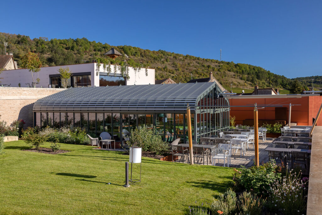 Restaurant Chateau de St. Aubin outdoor parquet decking outdoor