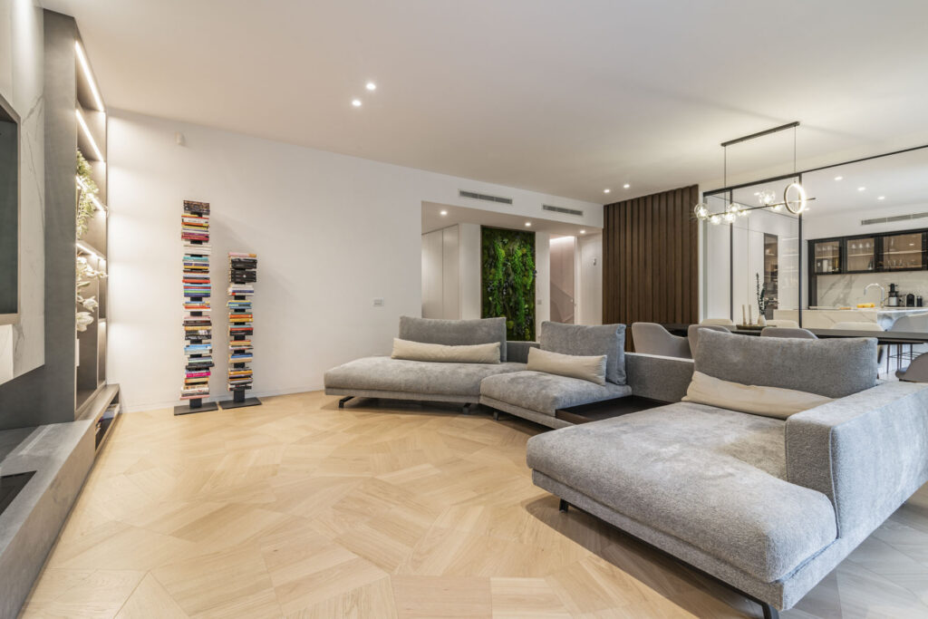 parquet rovere naturale salotto penthouse roma ponte milvio