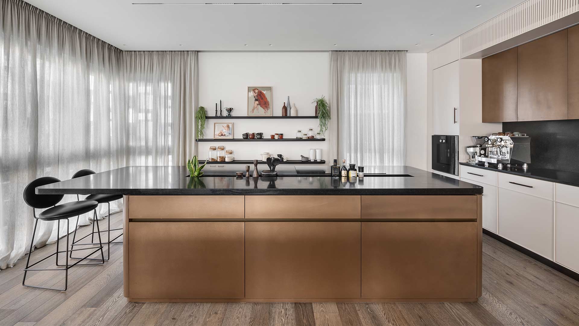 Harmony of wood and light for a penthouse in Tel Aviv