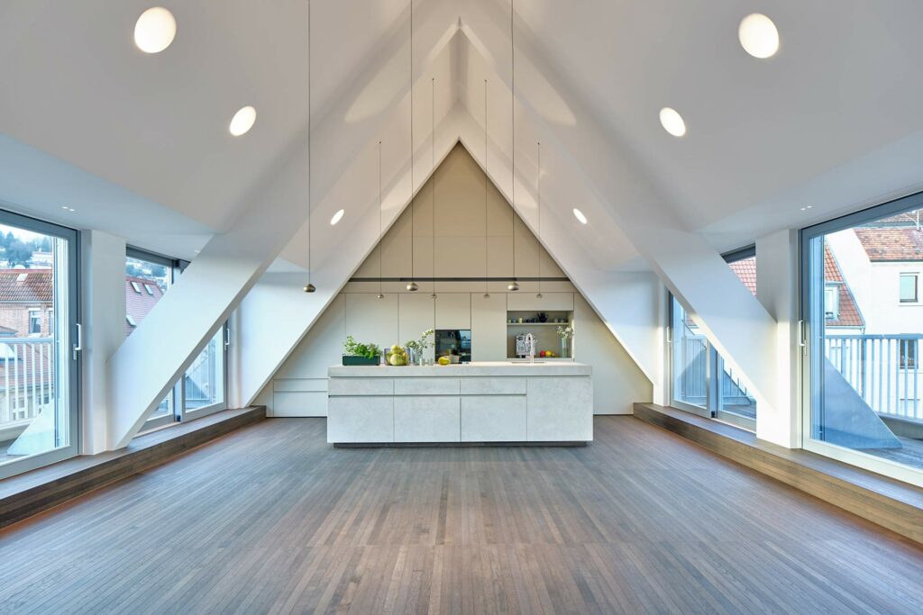 loft a Stoccarda con parquet scuro Desir